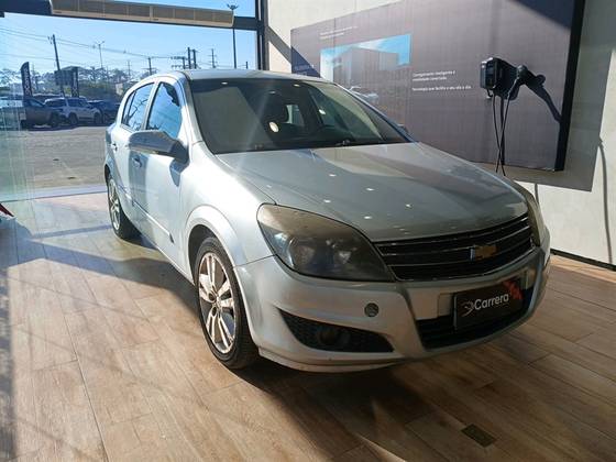 CHEVROLET VECTRA 2.0 MPFI GT-X HATCH 8V FLEX 4P AUTOMÁTICO CHEVROLET VECTRA 2.0 MPFI GT-X HATCH 8V FLEX 4P AUTOMÁTICO